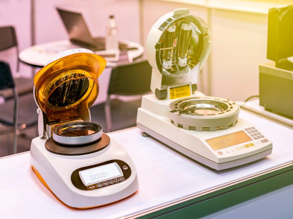 ترازوی آزمایشگاهی رطوبت سنج
